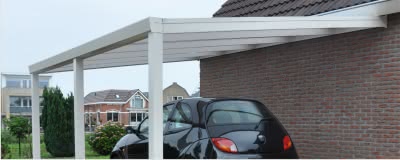 Anbaucarport mit Polycarbonatdach